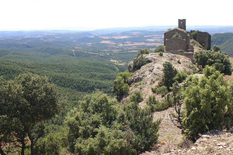 Castell de Lladurs: A Medieval Castle in Catalonia