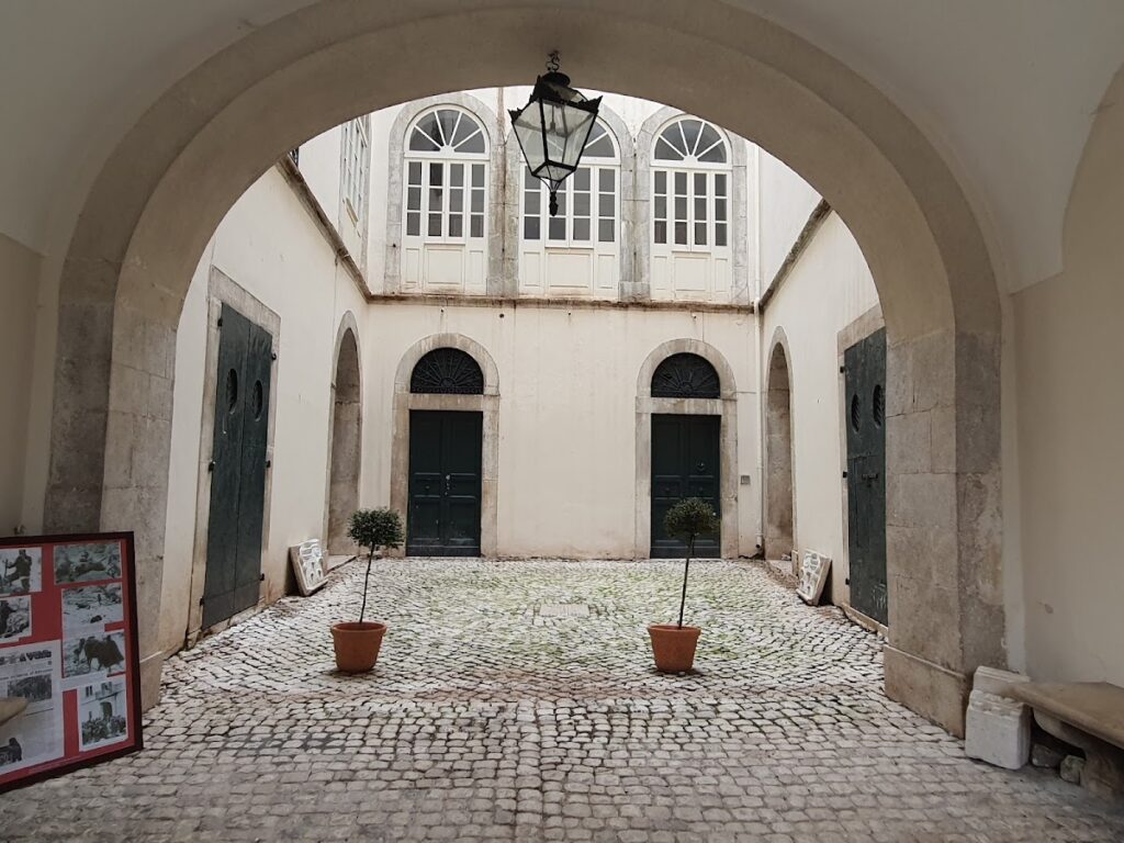 Palazzo Sipari: A Historic House Museum in Pescasseroli, Italy 2 Palazzo Sipari