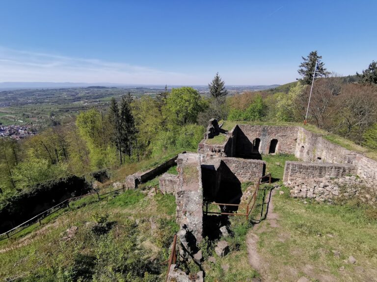 Kirnburg: A Medieval Spur Castle in Germany