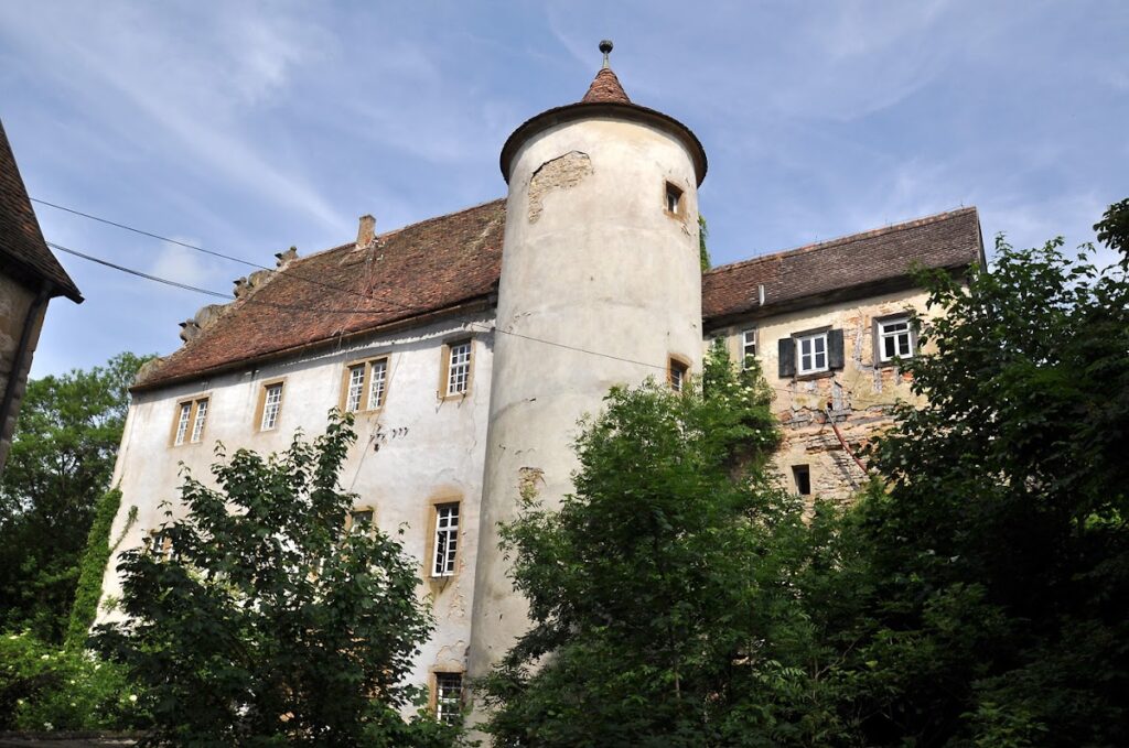 Amlishagen Castle: A Medieval Spur Fortress in Germany 2 Amlishagen Castle