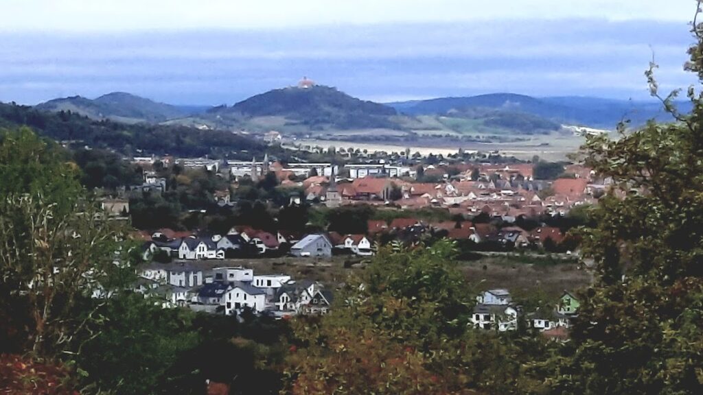 Kevernburg: A Medieval Hill Castle and Dynastic Seat in Germany 2 Kevernburg