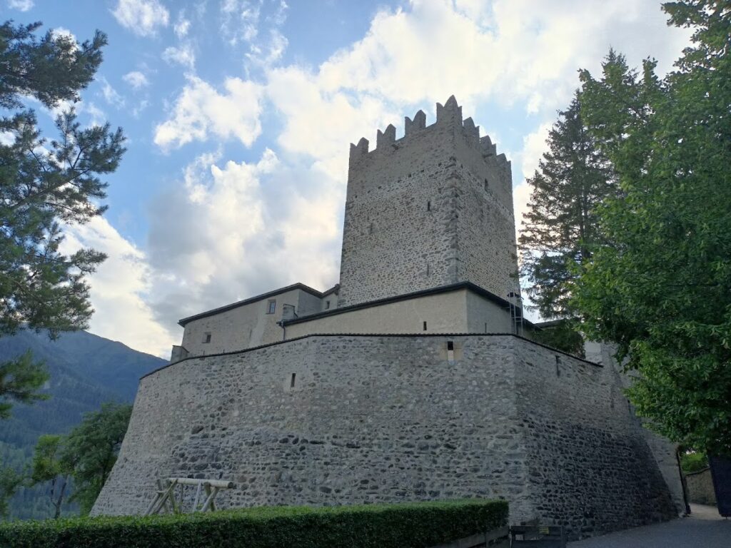 Burg Bideneck: A Medieval Castle in Austria 2 Burg Bideneck