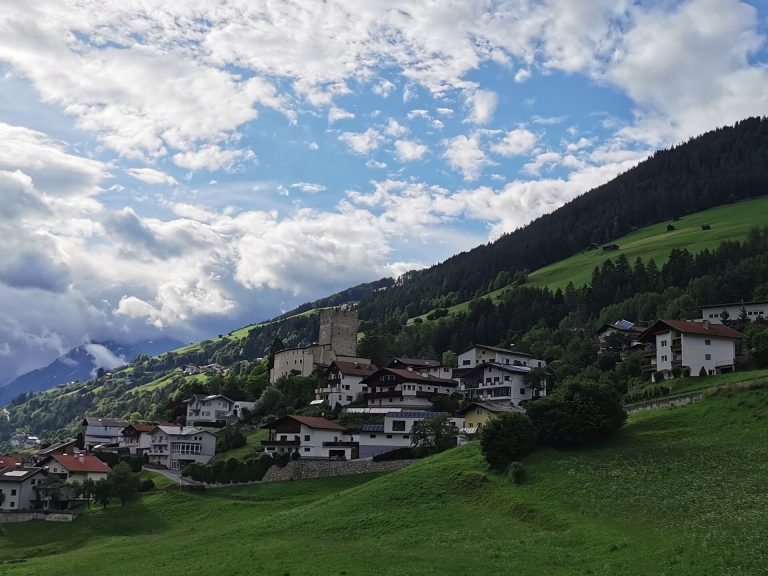 Burg Bideneck: A Medieval Castle in Austria