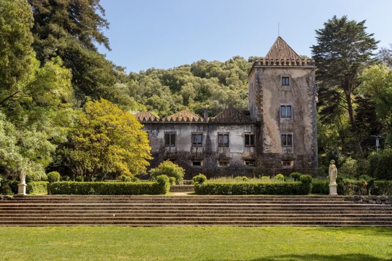 Quinta dos Ribafrias: A Renaissance Manor Estate near Sintra