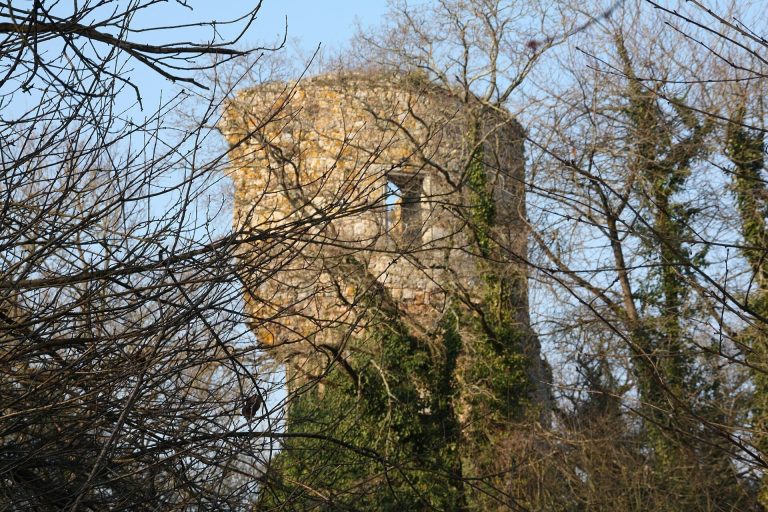 Tour Saint-Clair: The Ruined Keep of Château de Derval