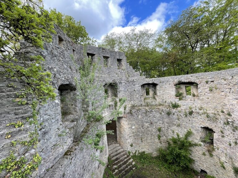Geyersburg: A Medieval Spur Castle Ruin in Germany