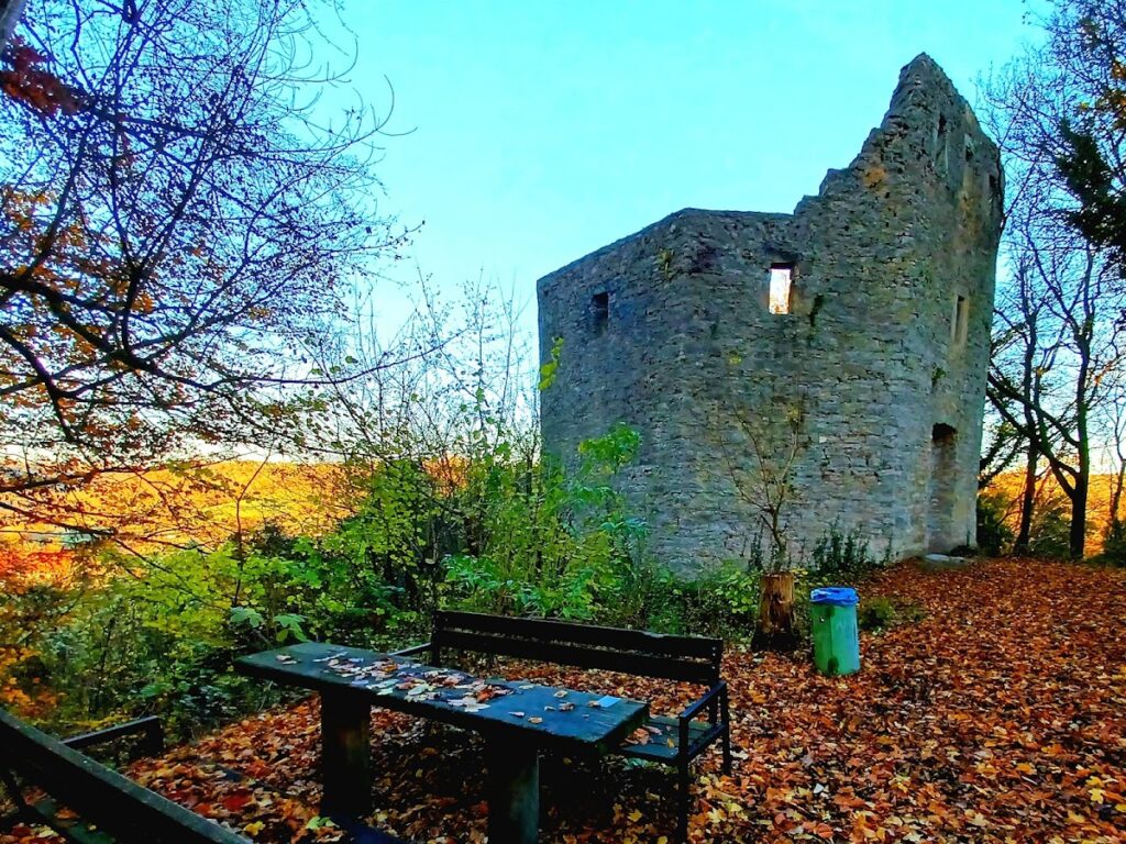 Geyersburg: A Medieval Spur Castle Ruin in Germany 2 Geyersburg