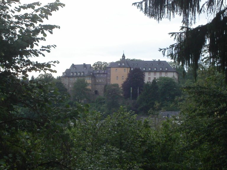Freusburg: An Early Medieval Hilltop Castle in Germany