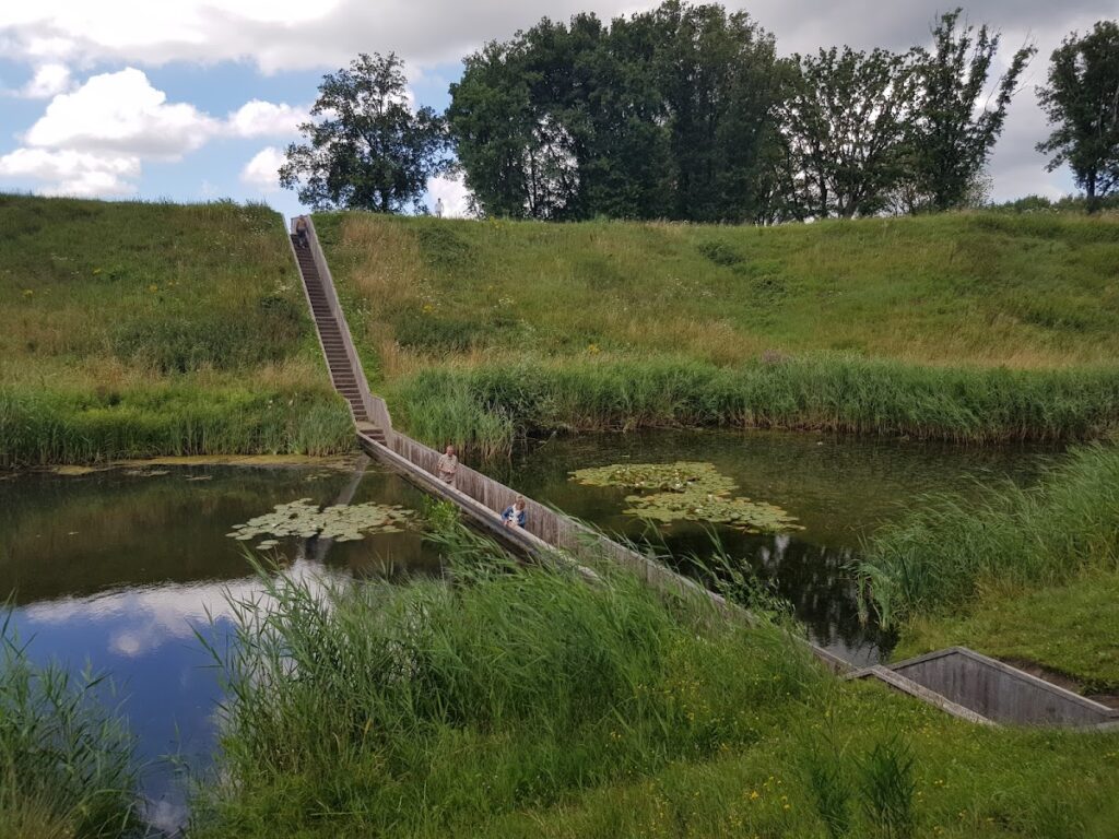 Fort de Roovere: An Earthen Water-Line Fortification in the Netherlands 2 Fort de Roovere