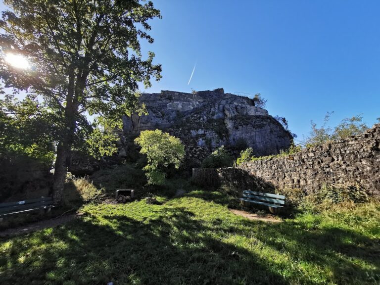 Frohburg Castle: A Medieval Hill Fortress in Switzerland