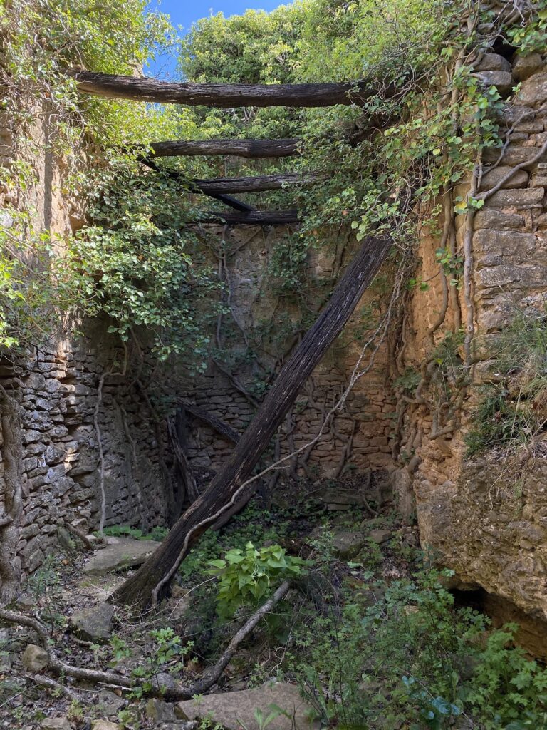 Castell de Comiols: A Medieval Castle Controlling Comiols Pass 2 Castell de Comiols