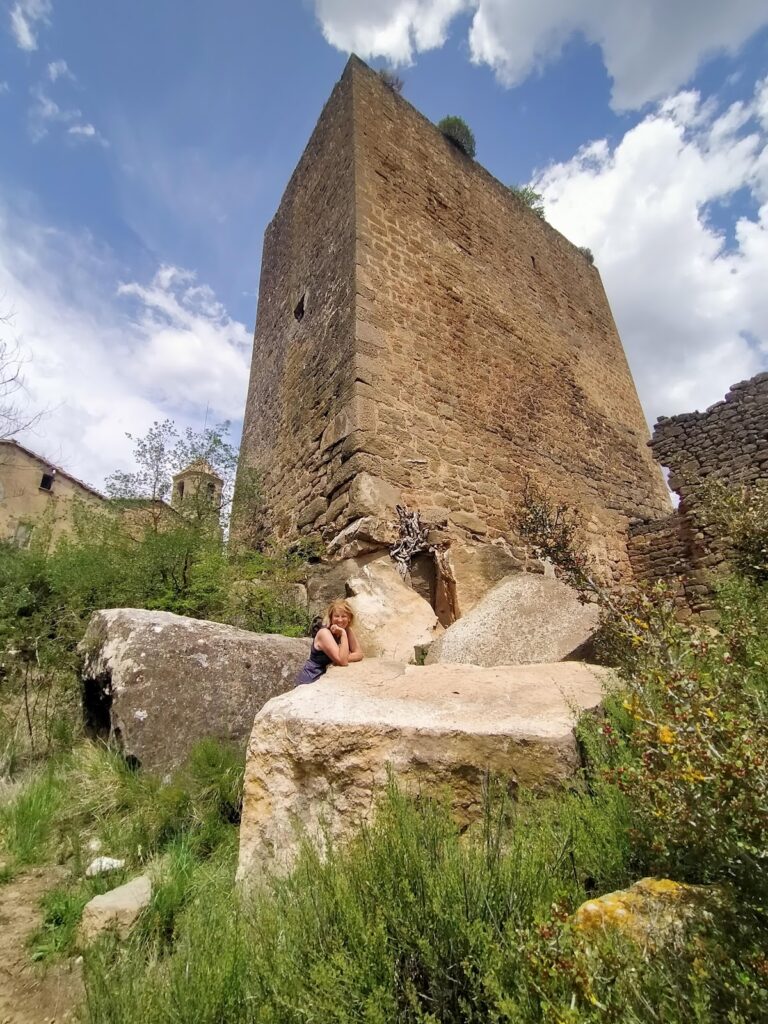 Castell de Riner: A Medieval Castle in Spain 2 Castell de Riner
