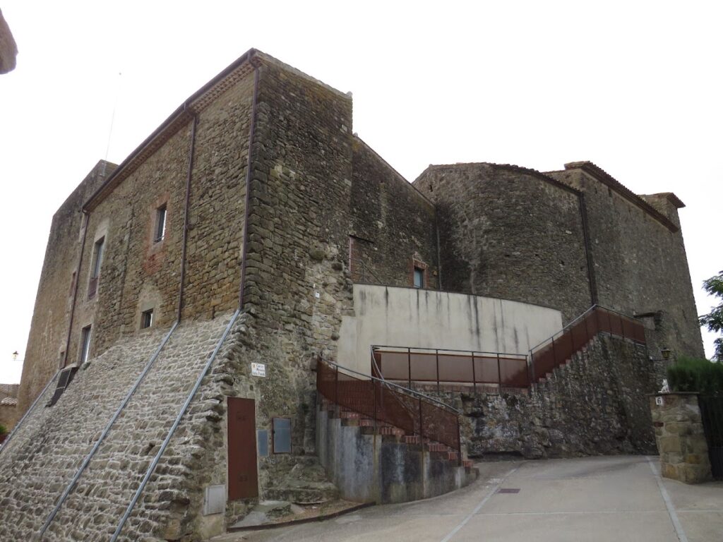 Castell de Vilopriu: A Medieval Castle-Palace in Spain 2 Castell de Vilopriu