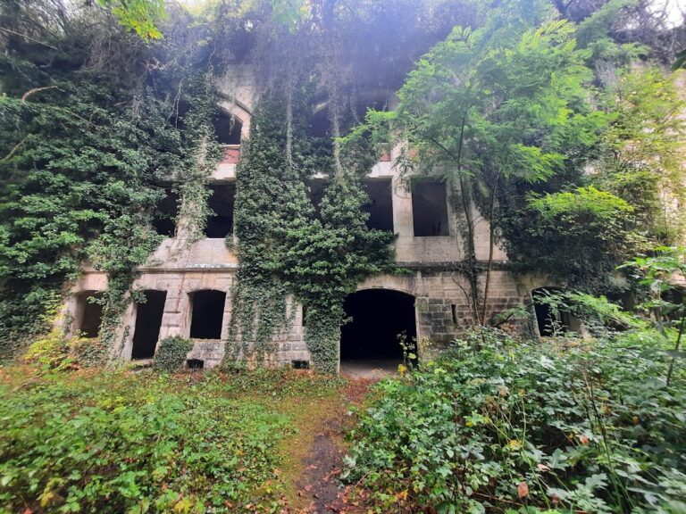 Fort d’Écrouves: A Séré de Rivières Fort in France