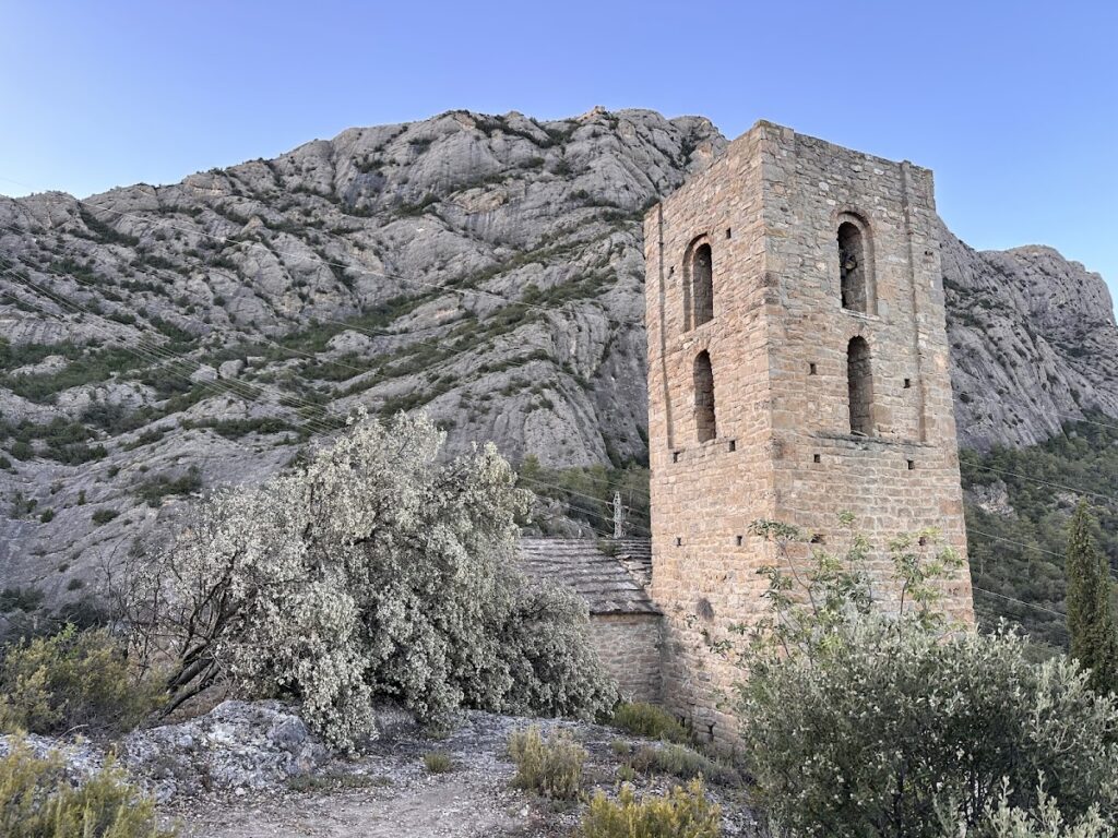 Castell d'Oliana: A Medieval Castle and Church in Spain 1 Castell d'Oliana