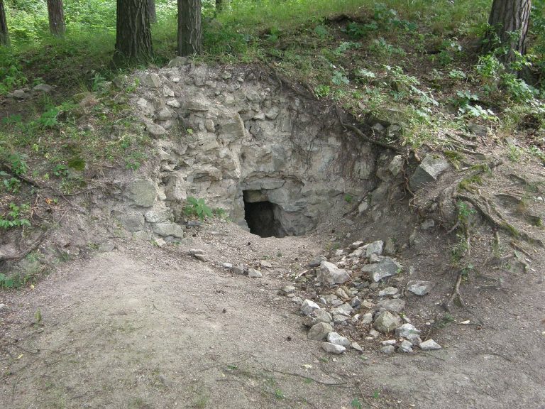 Čertův hrádek: A Gothic Castle Ruin in Czechia