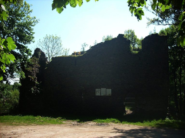 Burg Kempe: A Probable Customs and Refuge Castle in Saxony