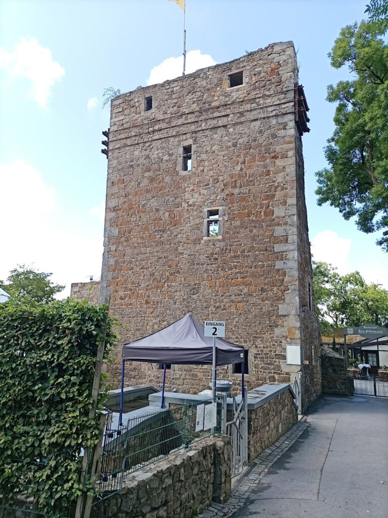 Burg Wilhelmstein: A Medieval Refuge Fortress in Germany 1 Burg Wilhelmstein