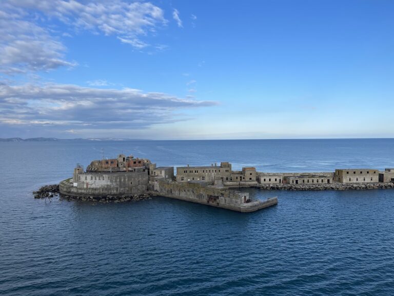 Breakwater Fort, Portland: Victorian Coastal Fort Guarding Portland Harbour