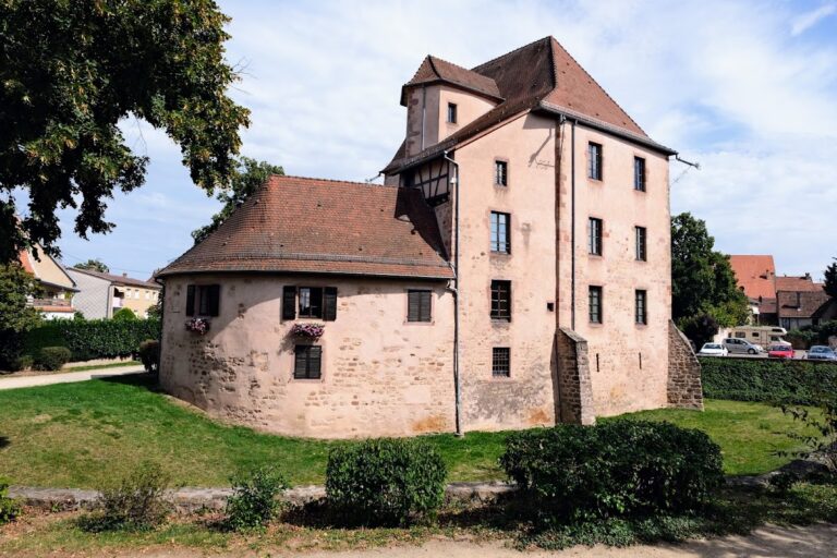 Château de Bucheneck: A Former Moated Castle and Museum in France