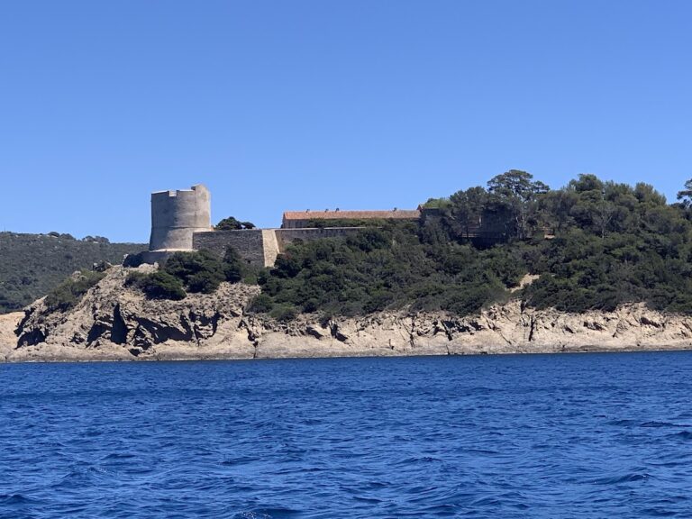 Fort de Port-Man: A French Coastal Battery on Port-Cros Island