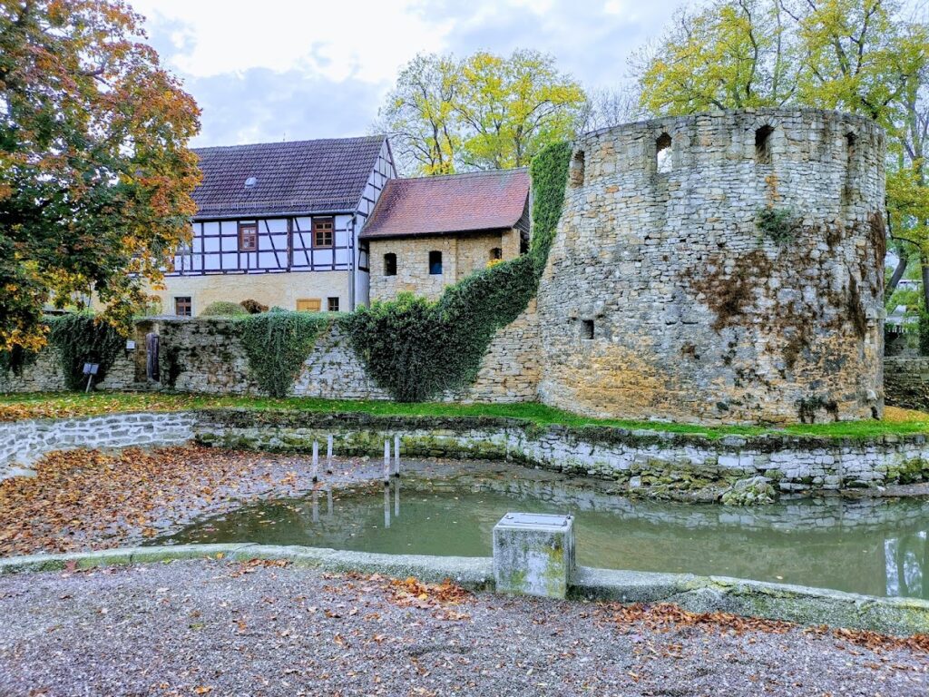 Schkölen Castle: A Medieval Water Castle in Germany 2 Schkölen Castle