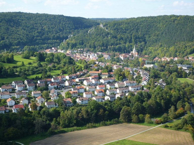 Burg Blauenstein: A Medieval Spur Castle above Blaubeuren