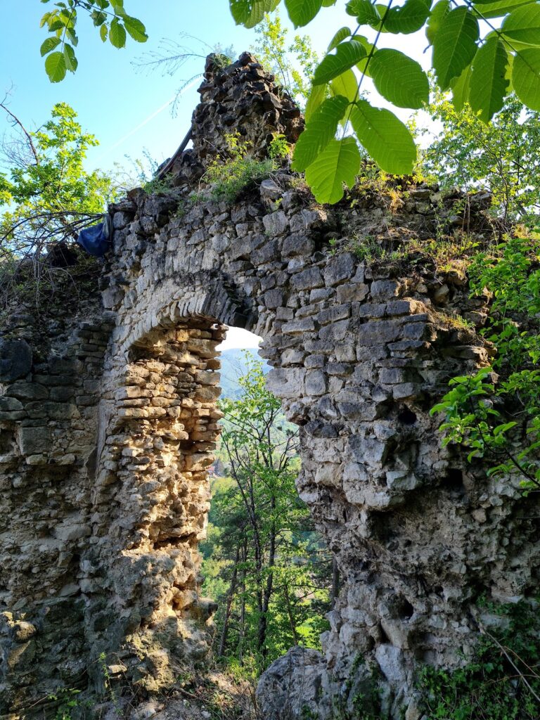 Voćin Fortress: A Medieval Stronghold in Croatia