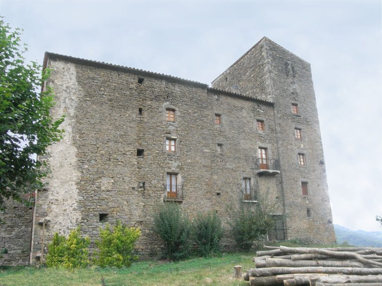 Castell de Vallfogona: A Fortified Manor in Spain