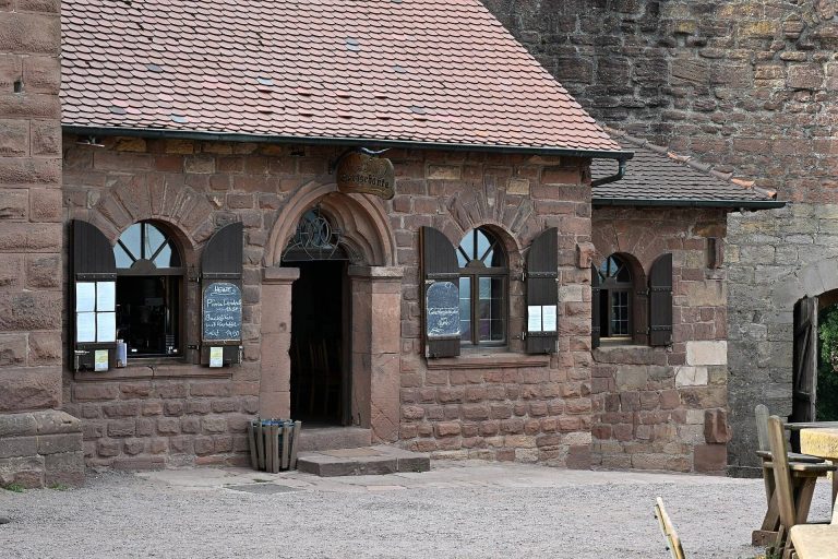 Burg Landeck: A Medieval Administrative Castle in Germany