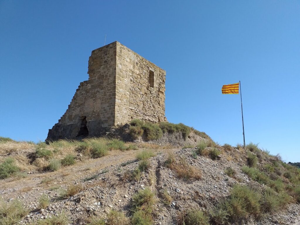 Castell de Gimenells: A Medieval Castle Monument in Spain 2 Castell de Gimenells