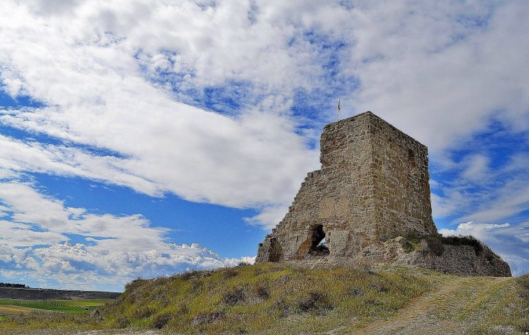 Castell de Gimenells: A Medieval Castle Monument in Spain