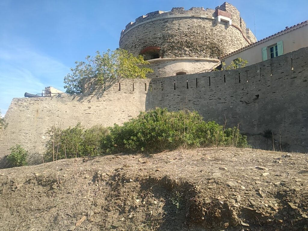 Fort de l'Éminence: A French Military Fort on Port-Cros Island 2 Fort de l'Éminence