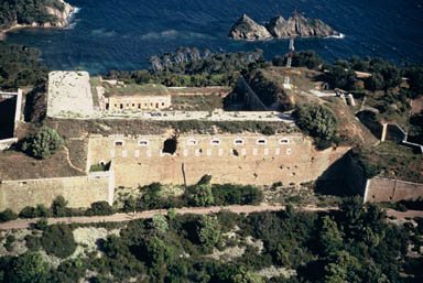 Fort de l’Éminence: A French Military Fort on Port-Cros Island