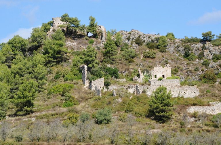 Castell de Selma: A Romanesque Castle and Former Templar Estate in Spain