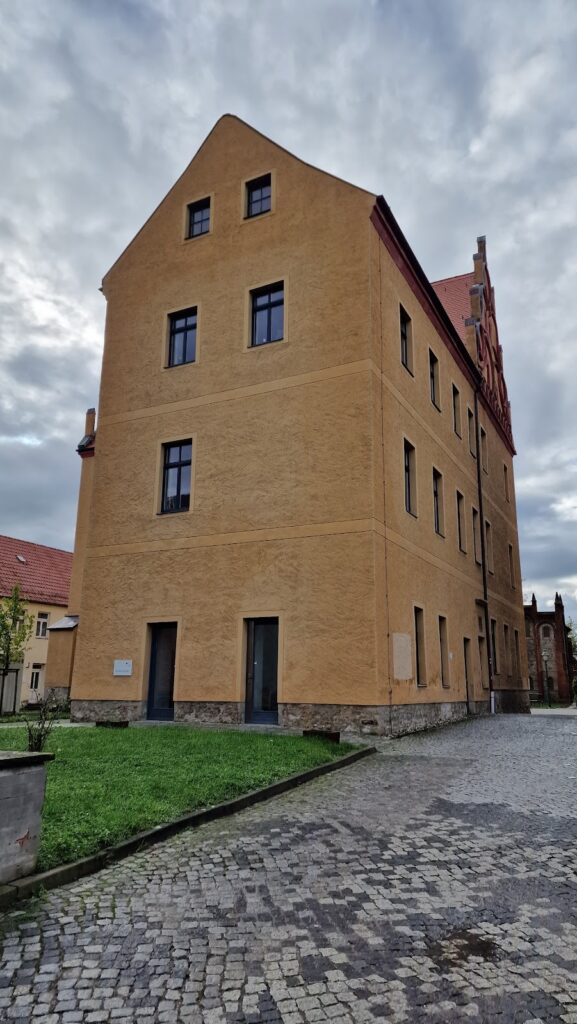Burg Schadeleben: A Former Castle Complex in Schönebeck, Germany 2 Burg Schadeleben