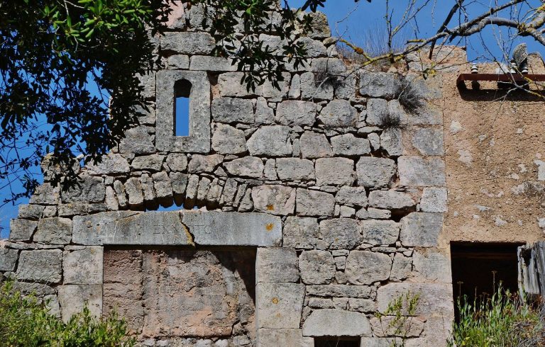 Castell de Vallespinosa: A Medieval Fortress in Spain