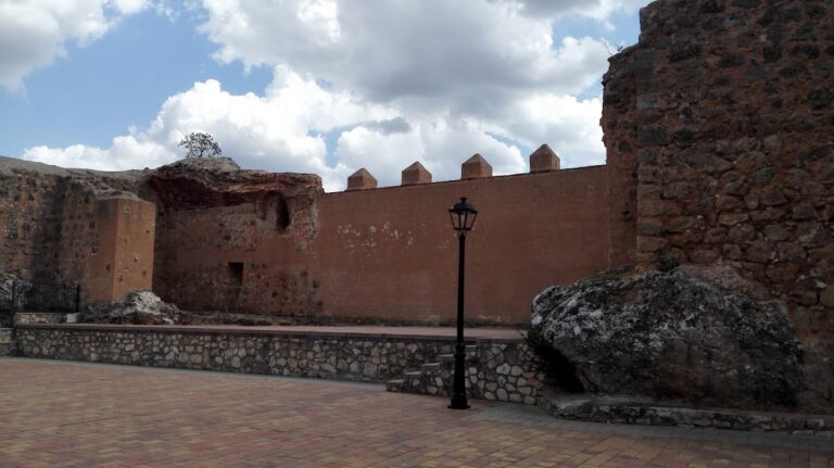 Paterno Castle: A Roman-Origin Fortress in Spain