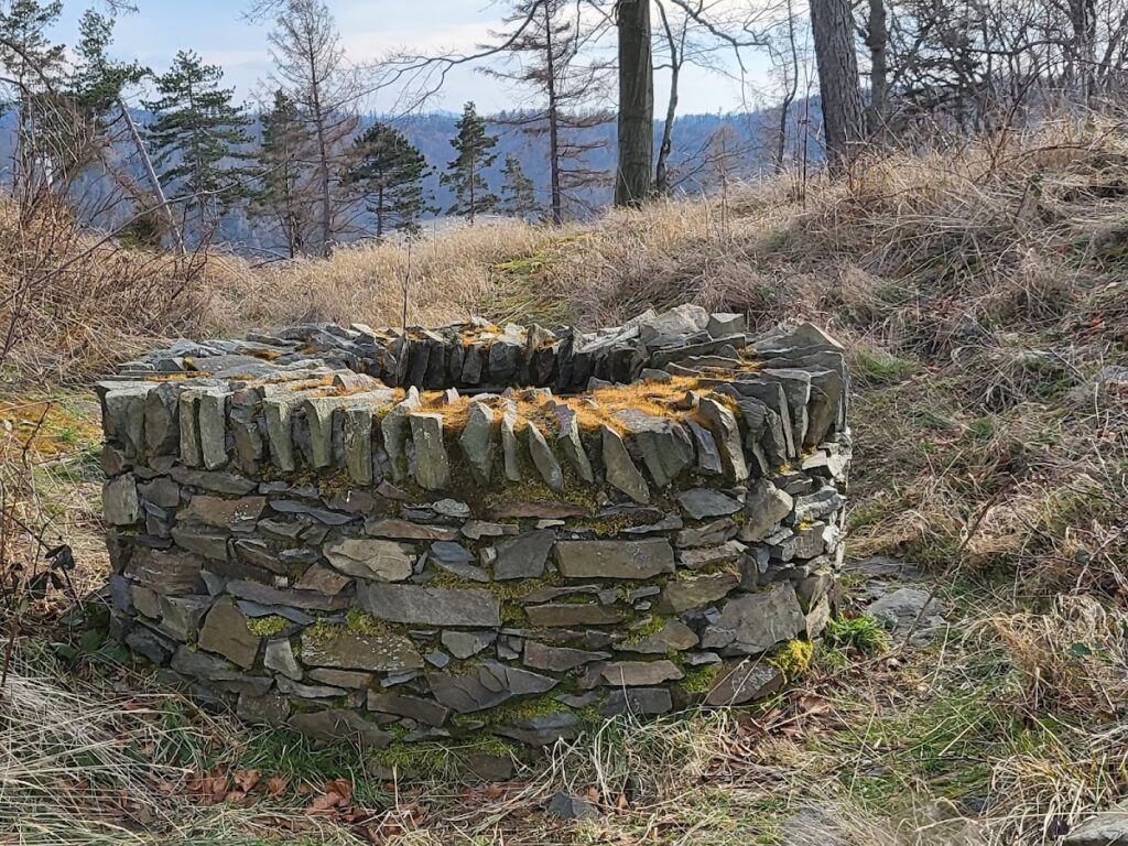 Burkvíz: A Medieval Castle Ruin in Czechia 2 Burkvíz