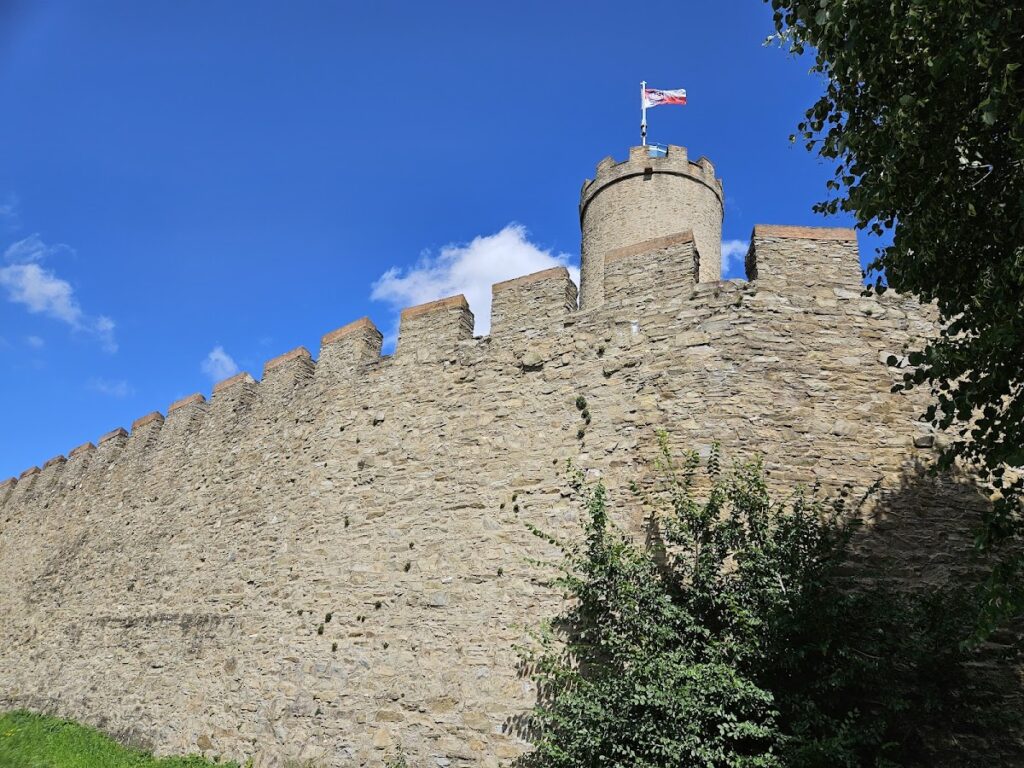 Schloss Biedenkopf: A Medieval Hilltop Fortress in Germany 1 Schloss Biedenkopf