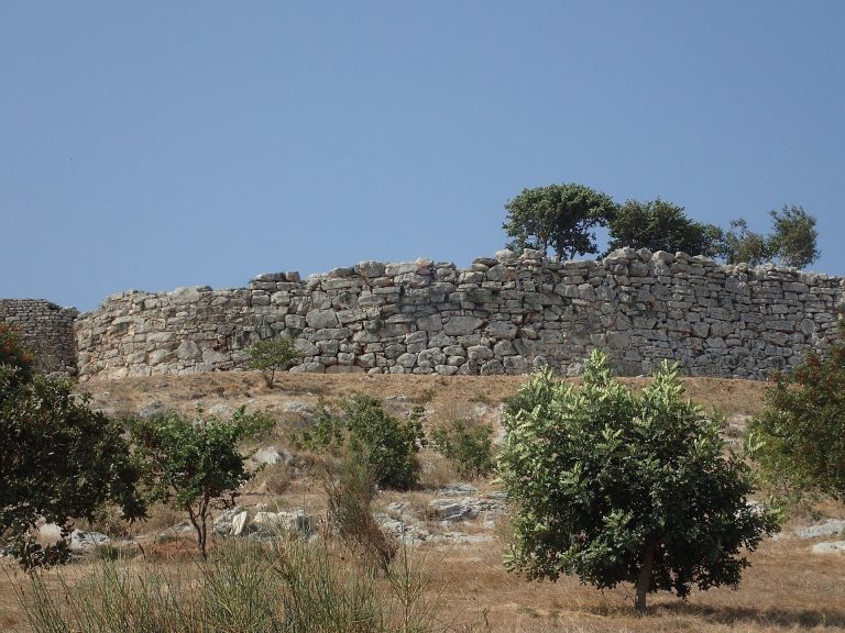 Teichus (Teichos Dymaion): A Mycenaean Fortress in Greece