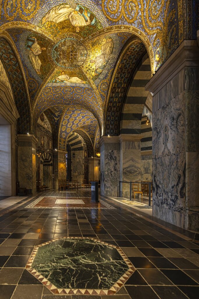Aachen Cathedral: Charlemagne’s Carolingian Palace Chapel and Imperial Church 5 Aachen Cathedral