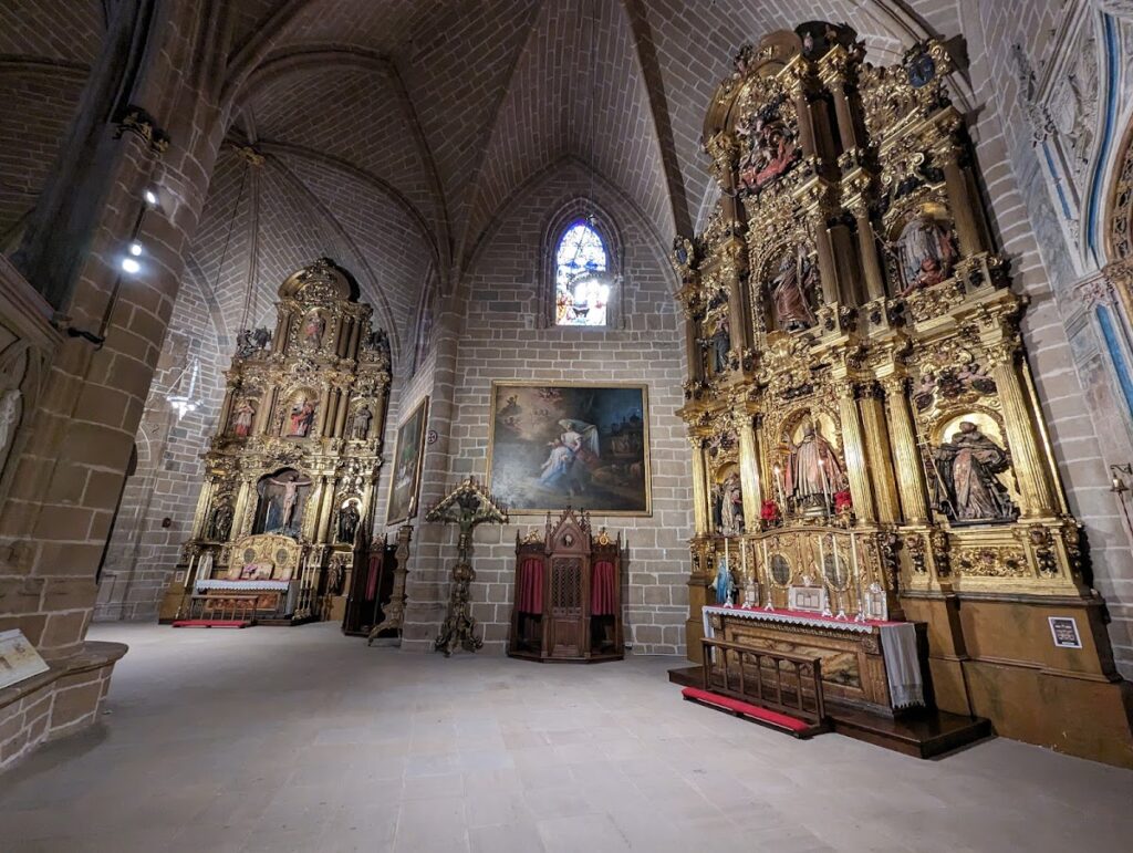 Pamplona Cathedral: The Principal Church of the Kingdom of Navarre 4 Pamplona Cathedral