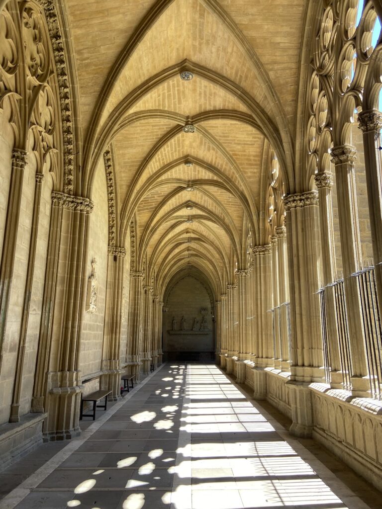 Pamplona Cathedral: The Principal Church of the Kingdom of Navarre 5 Pamplona Cathedral