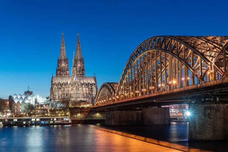 Cologne Cathedral: A Gothic and Neogothic Cathedral in Germany