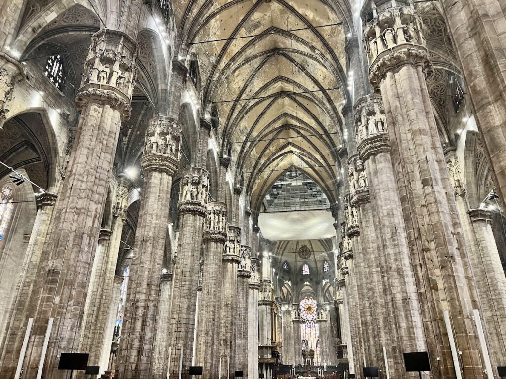 Milan Cathedral: The Metropolitan Cathedral of Milan 3 Milan Cathedral