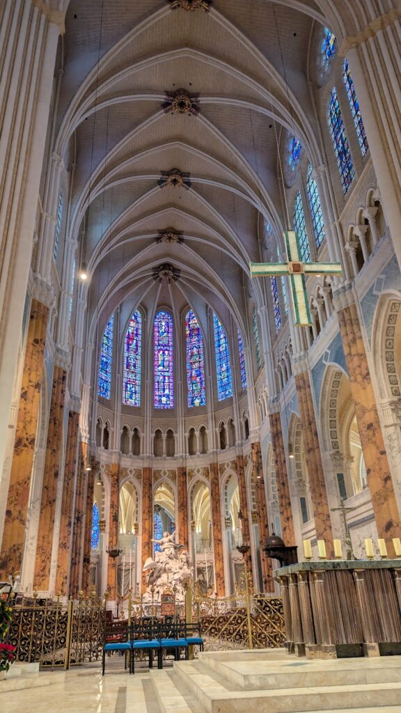 Notre-Dame de Chartres: A French Gothic Cathedral and Marian Pilgrimage Centre 3 Notre-Dame de Chartres