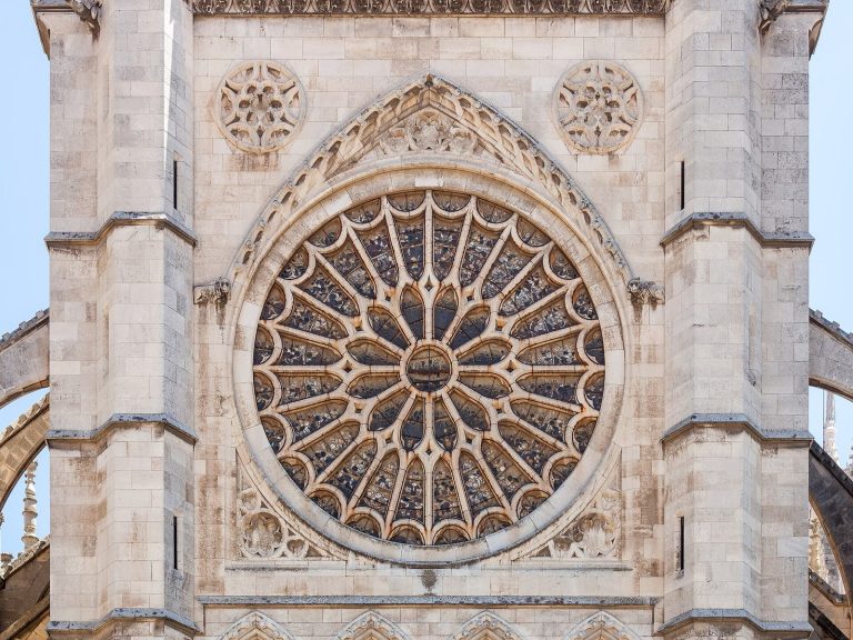 León Cathedral: A Gothic Cathedral and Episcopal Seat in Spain