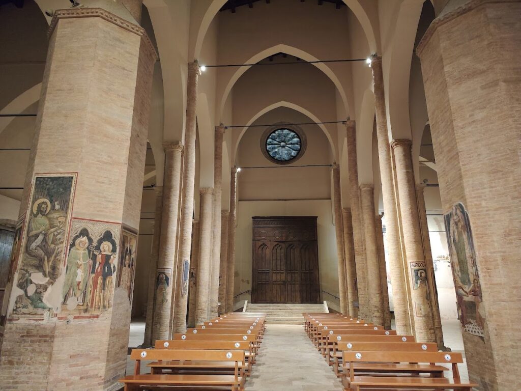 Atri Cathedral: A Romanesque-Gothic Co-Cathedral and Minor Basilica in Italy 4 Atri Cathedral