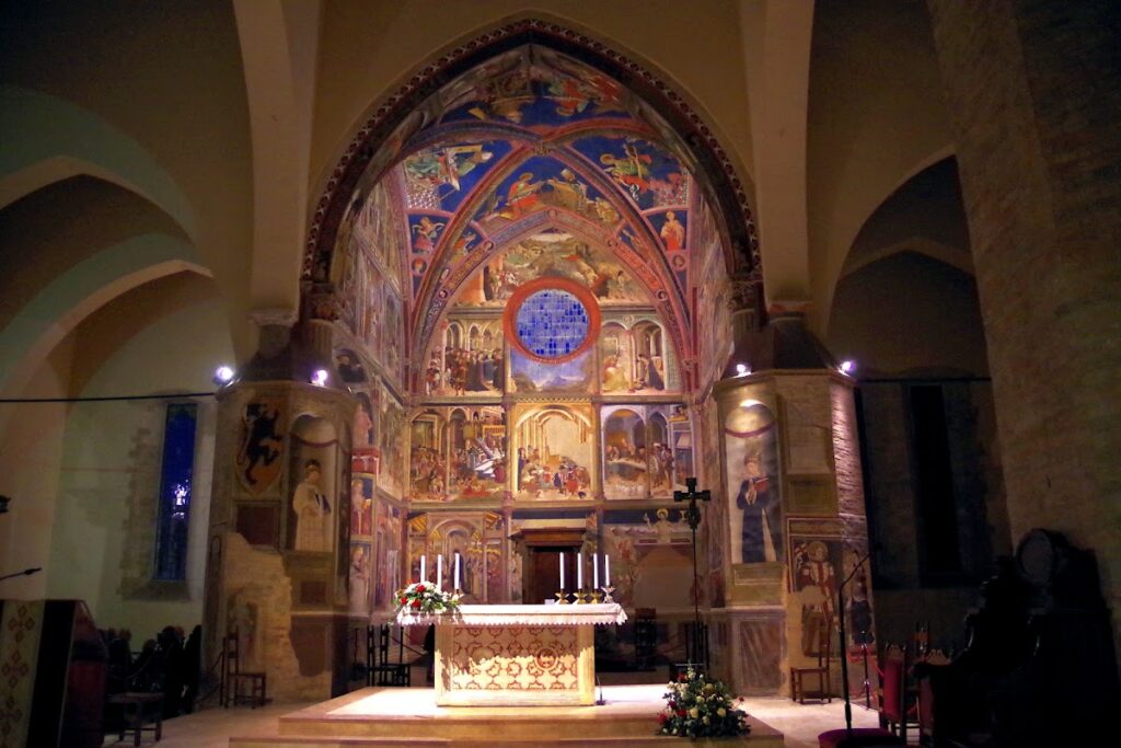 Atri Cathedral: A Romanesque-Gothic Co-Cathedral and Minor Basilica in Italy 5 Atri Cathedral